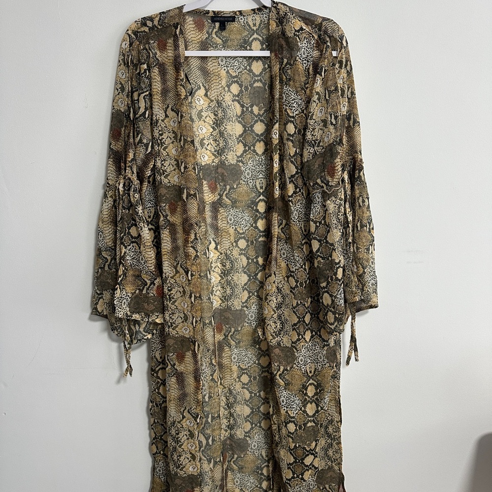 Kendall & Kylie Earthy Snake Print Top